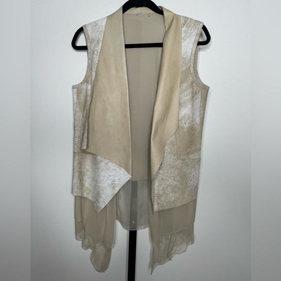 Elie Tahari Betsy Distressed Leather & Silk Vest - Luxury Meets Edgy Elegance - Picture 1 of 8